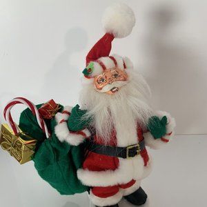 Annalee Doll 2008 Christmas Santa Claus Carrying Sack Filled with Gifts Candy